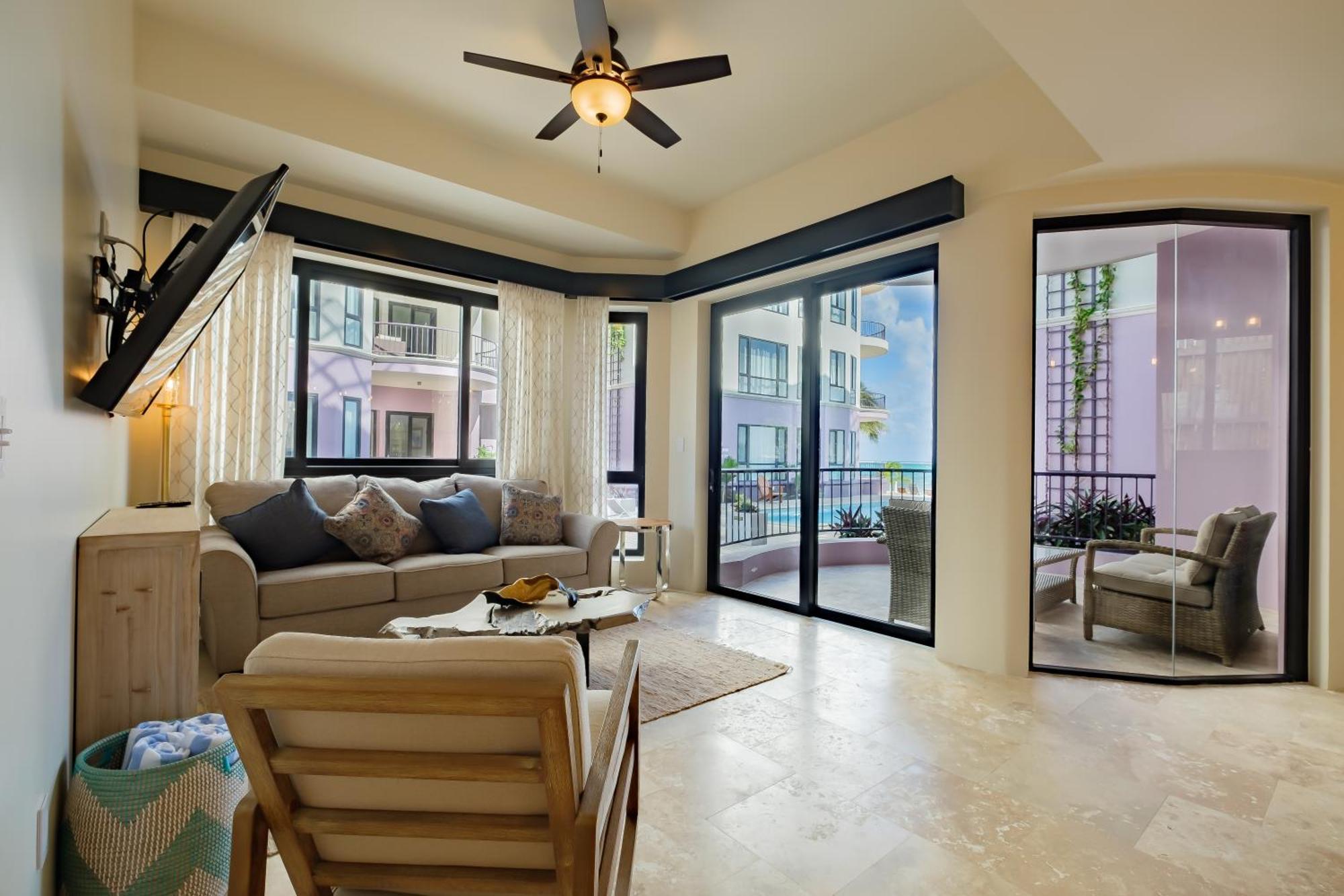 Diamante Beachfront Suites San Pedro  Luaran gambar