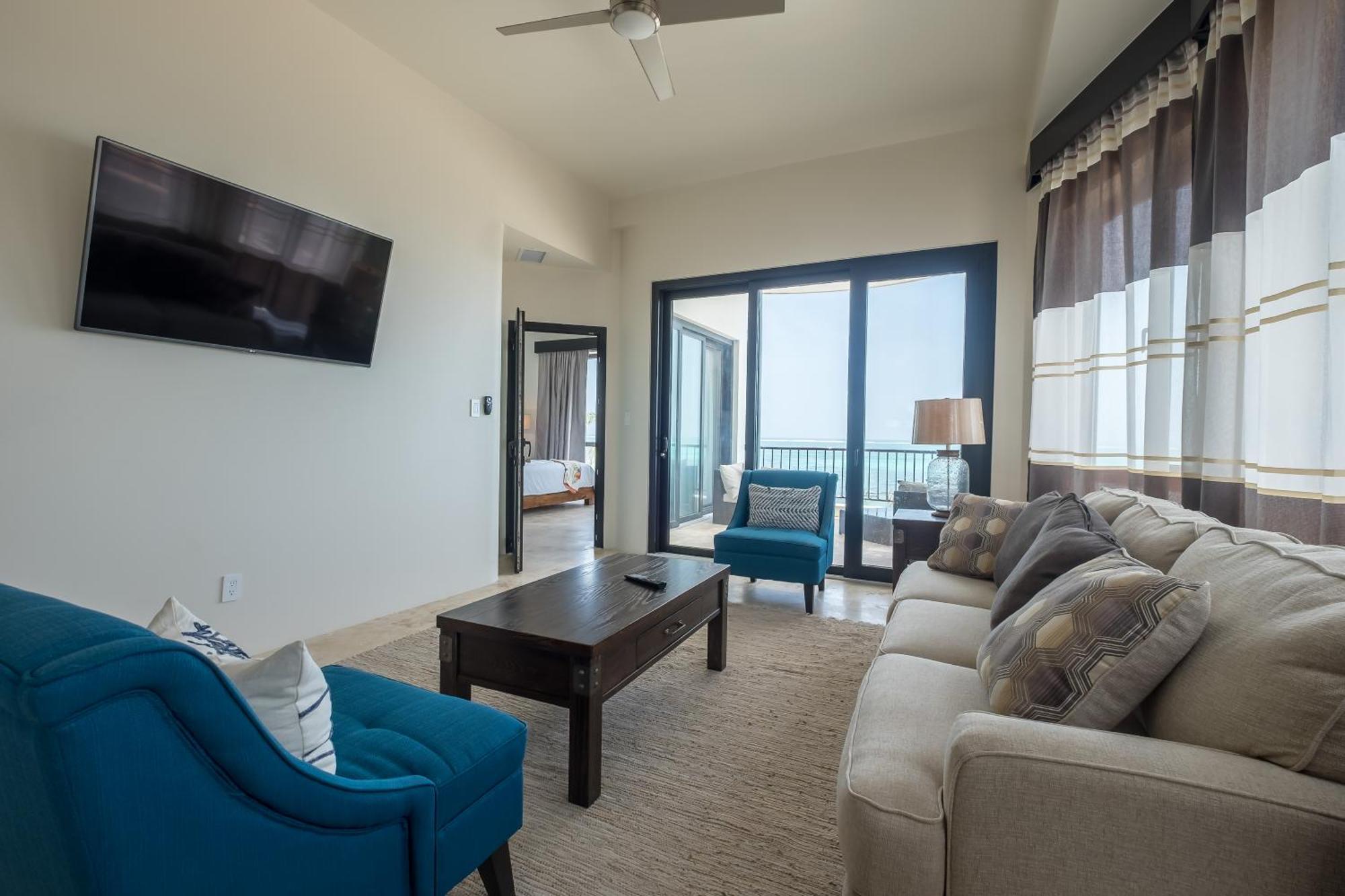 Diamante Beachfront Suites San Pedro  Luaran gambar