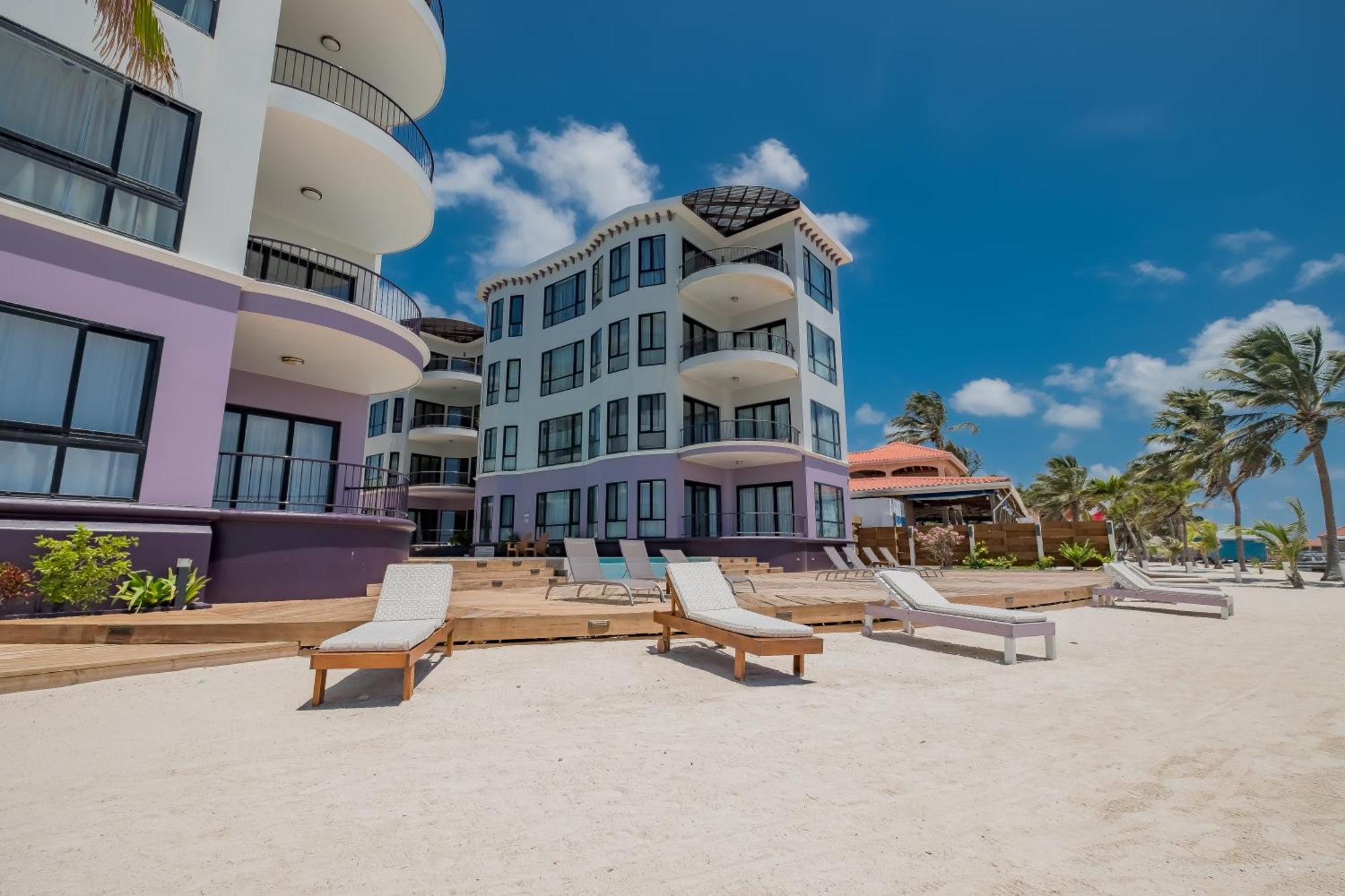 Diamante Beachfront Suites San Pedro  Luaran gambar