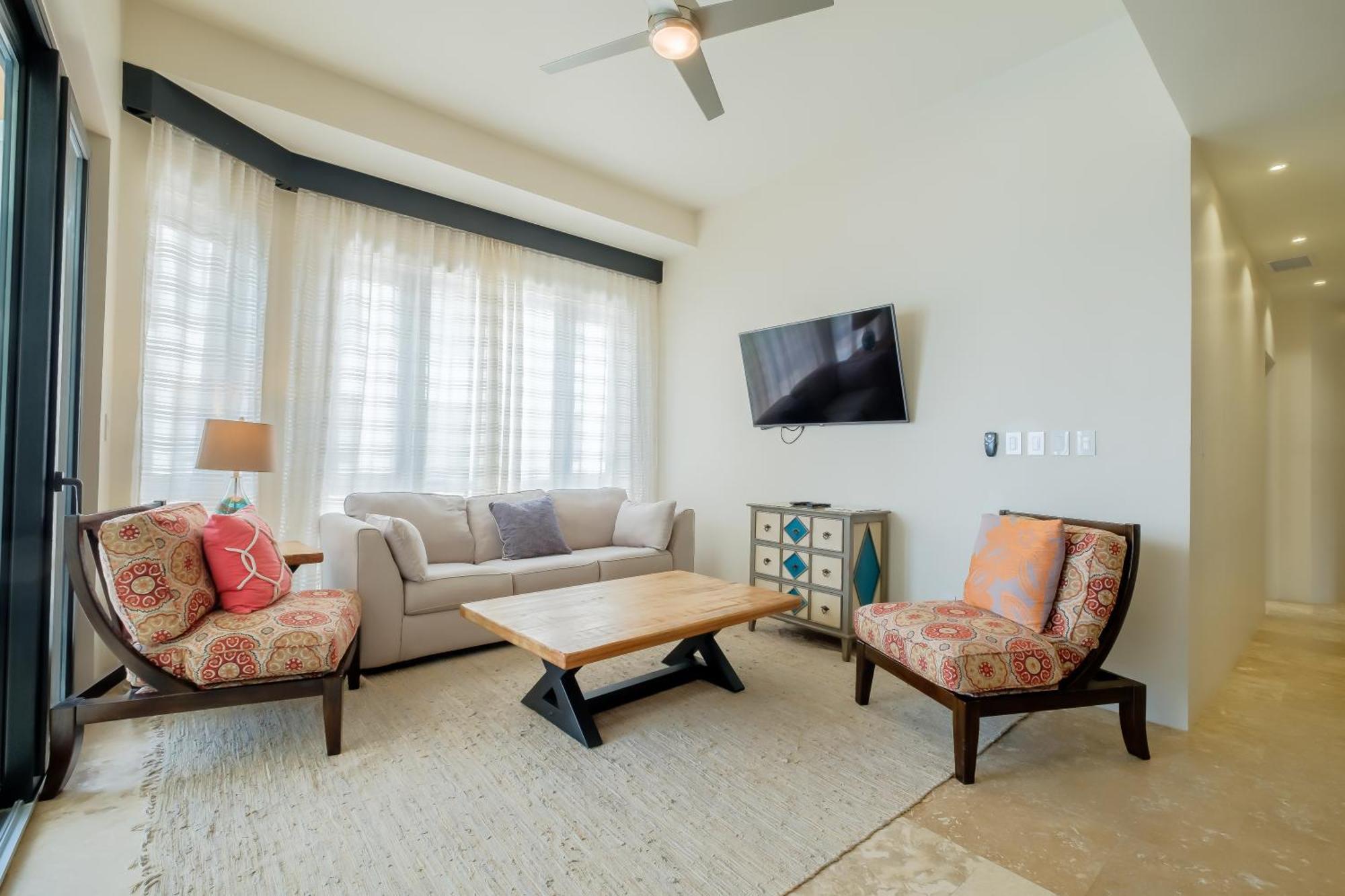 Diamante Beachfront Suites San Pedro  Luaran gambar